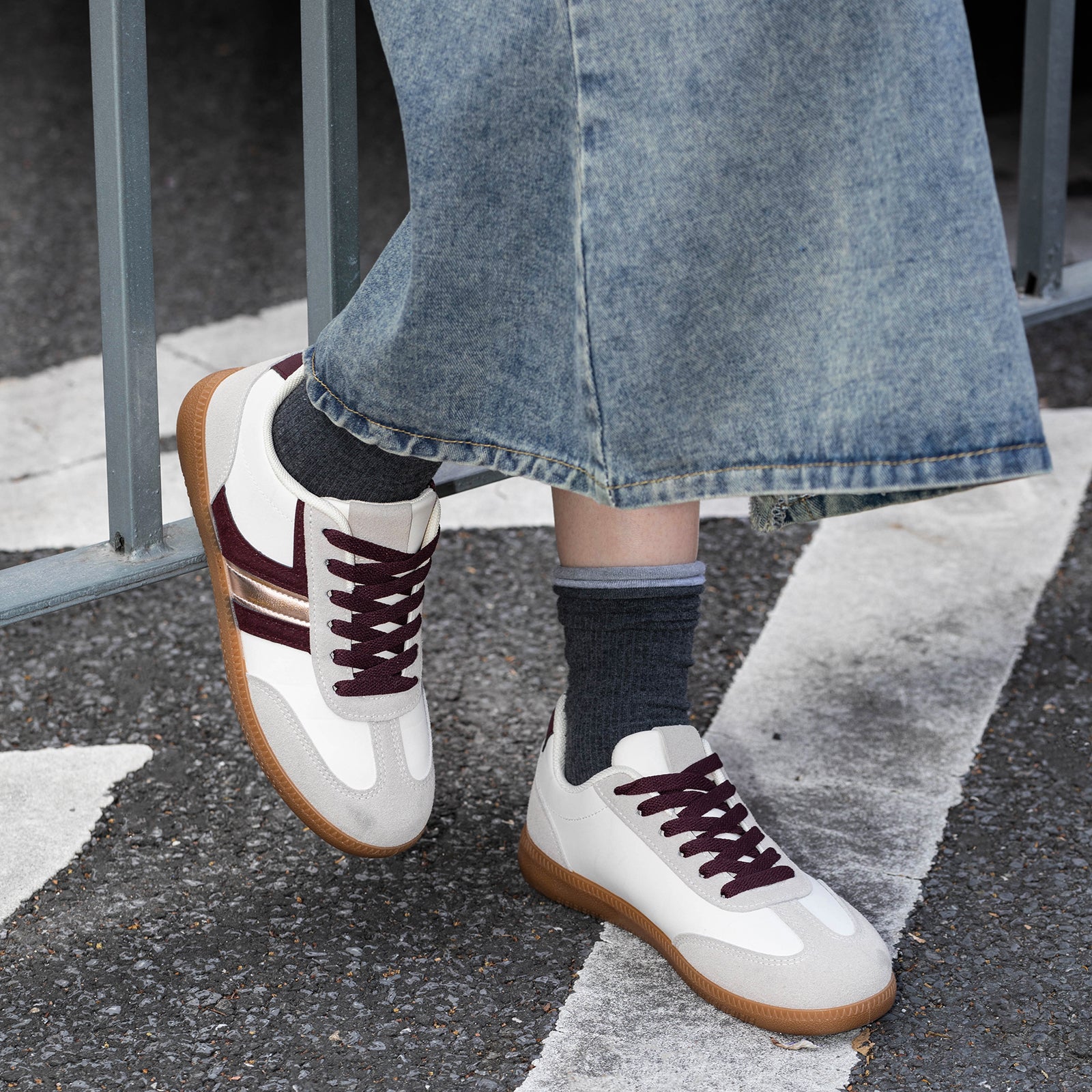 Tenis Mujer Weide MXGLT611 zapatillas casuales de cuero PU con plataforma cómoda y diseño moderno para mujer