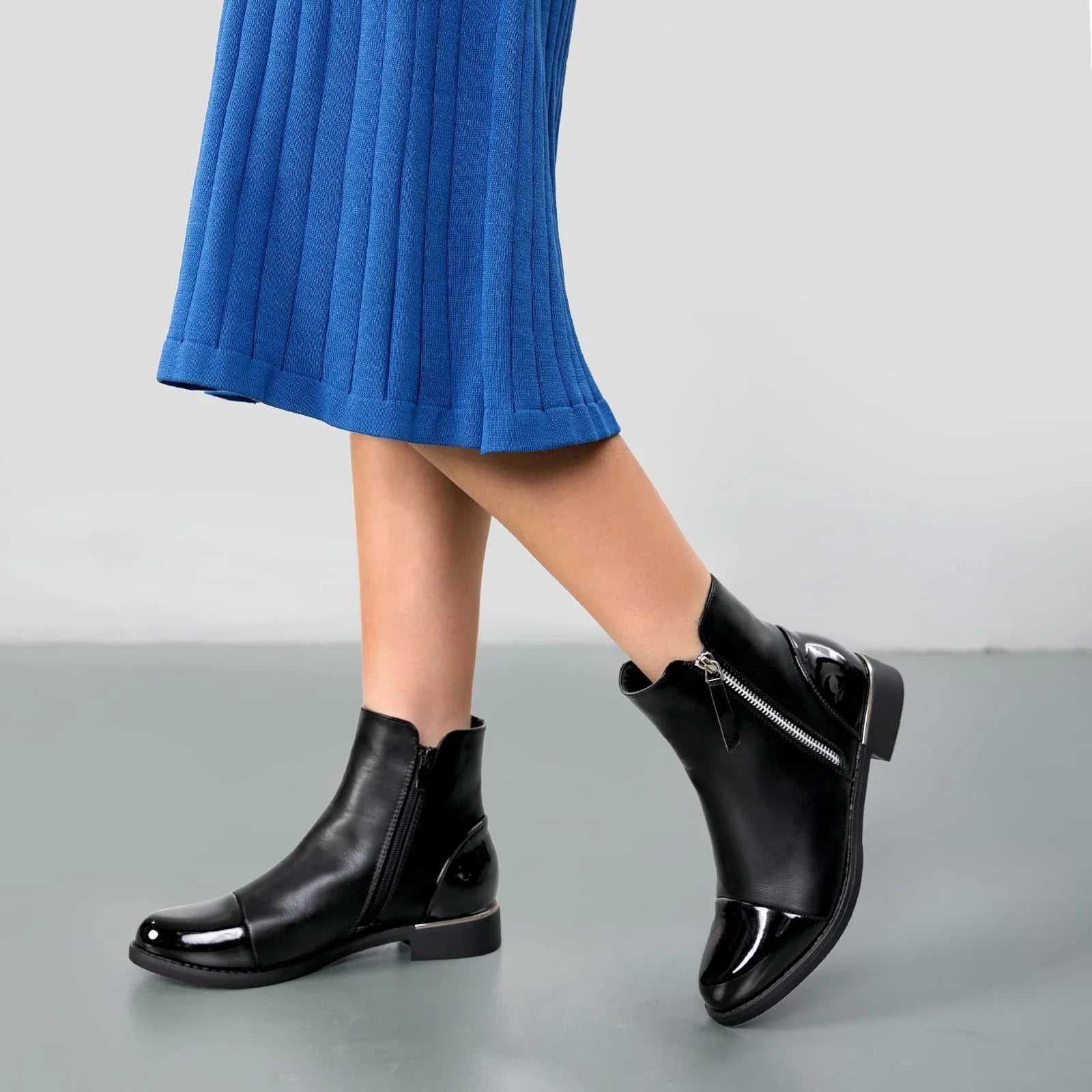 Botines Plataforma Mujer Weide MXZS003 con tacón 2.4 cm y diseño combinado cuero mate y charol