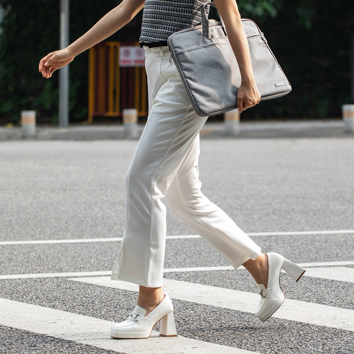 Hotelkalingaashok Pantalon Mom Fit Roto Hotelkalingaashok